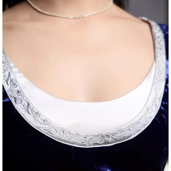 NWT Hot Topic | Lord of the Rings Arwen Velvet Bell Sleeve Mini Dress size XL - Picture 3 of 6